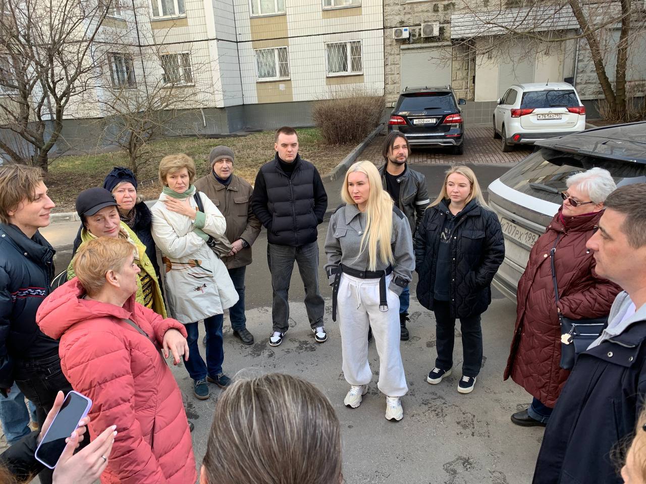 Глава управы Мария Кондратенкова провела субботний обход территории района Соколиная гора по запланированному маршруту.