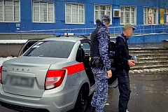 Сотрудники ОМОН «Авангард» столичного главка Росгвардии провели урок мужества в одной из московских школ